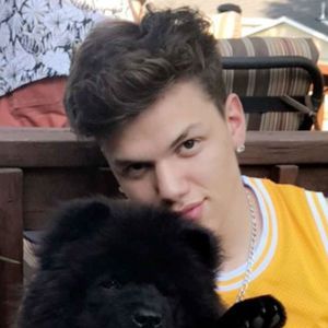 Meet your Posher, Jason